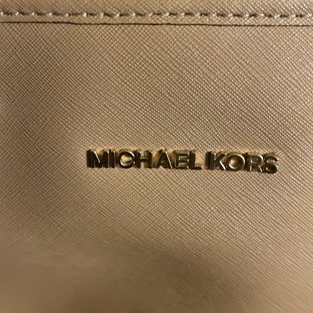 Michael Kors Jet Set Tan and Black Block Tote Bag - Picture 5 of 13